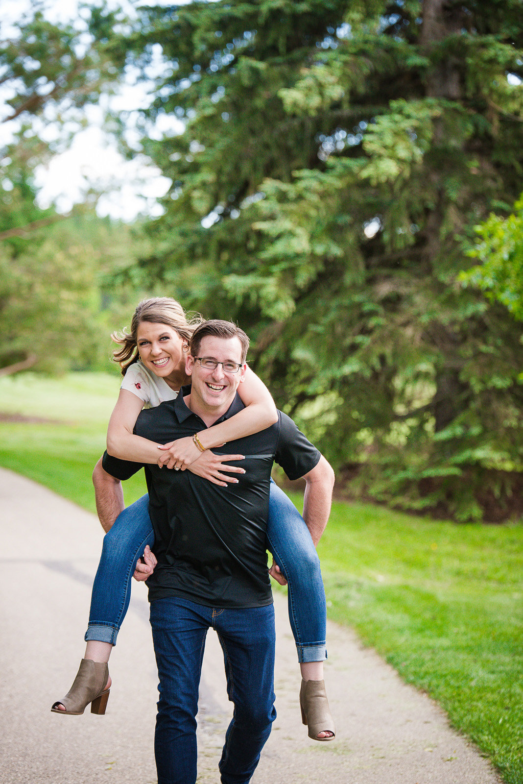 170602_206-Red-Deer-Engagement-Photographer-Amy_Cheng-Photography