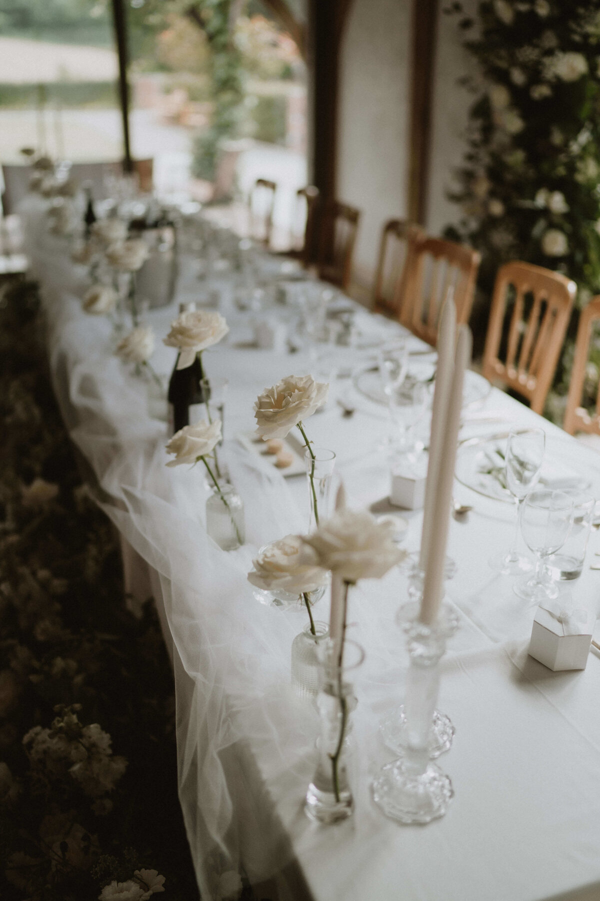 Izzy-and-James-Brinsop-Court-Wedding-Flowers-Issy-And-Bella-Florist-Herefordshire-Danielle-and-Steve39