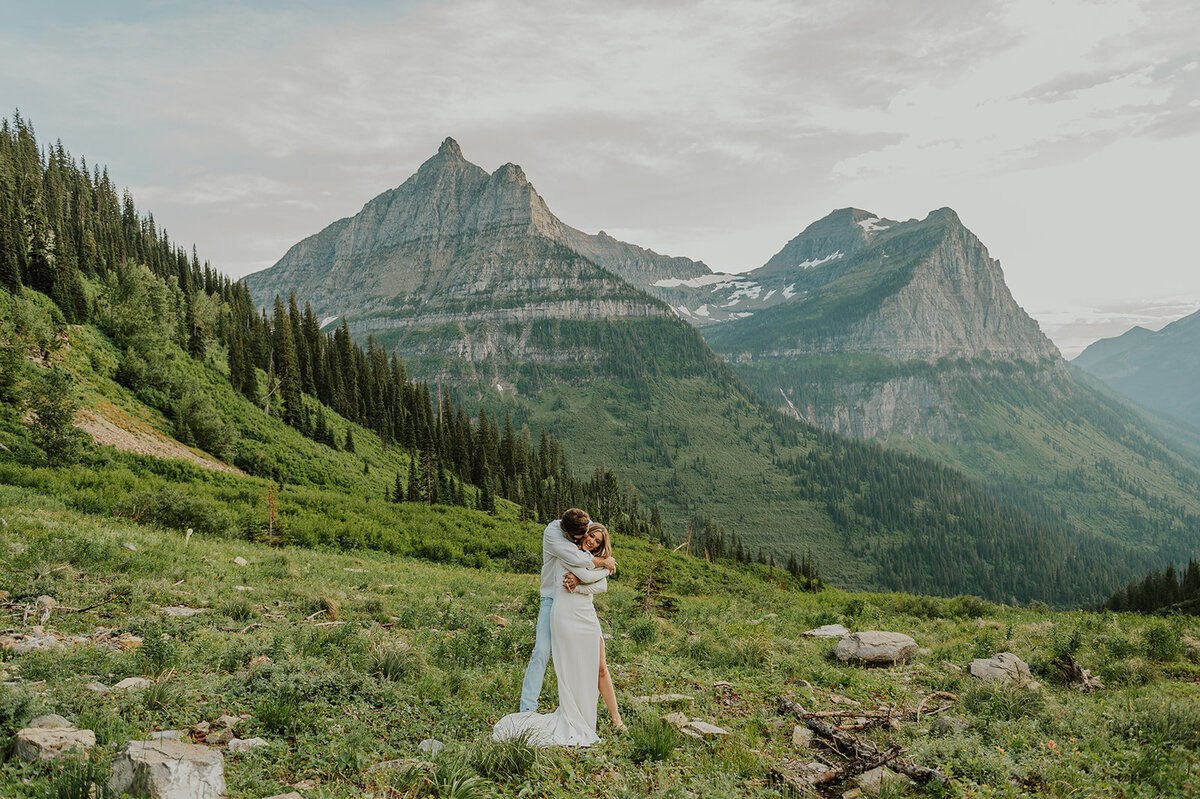 presley-gray-glacier-national-park-elegant-elopement-1416