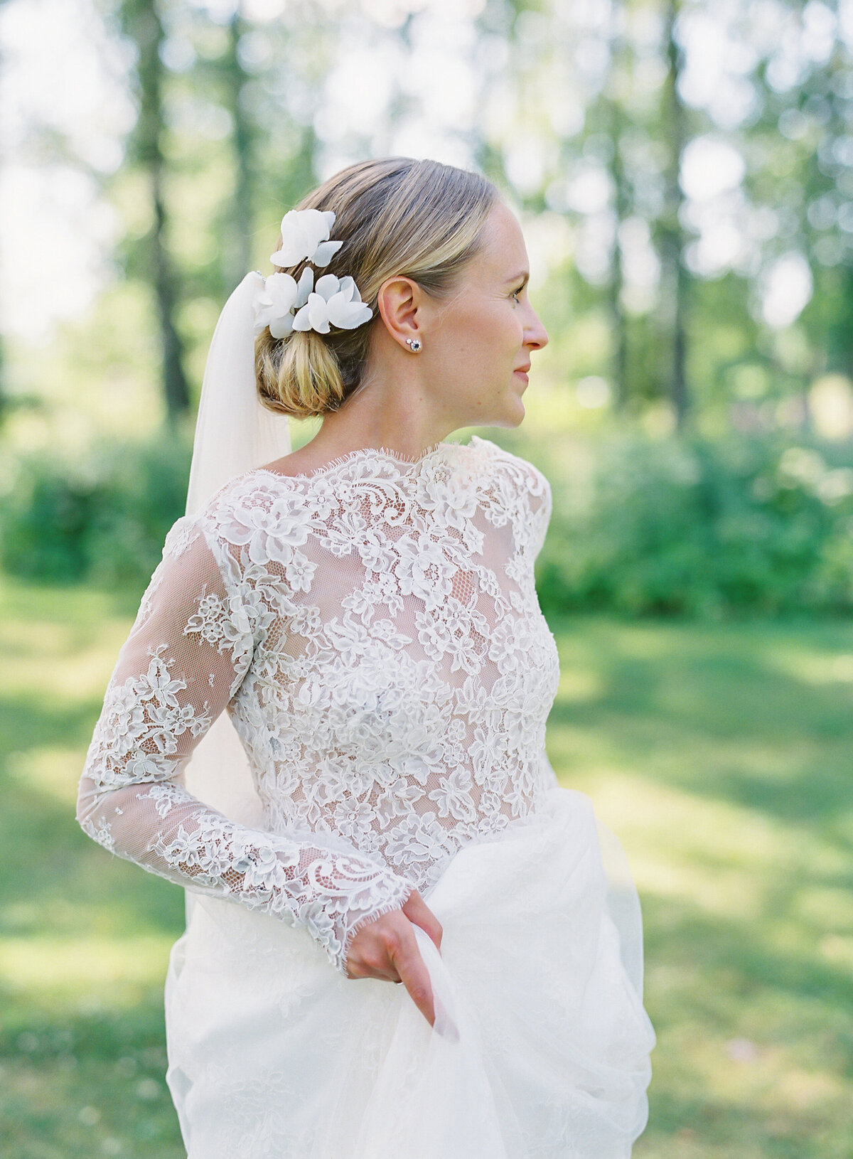 Vicki_Grafton_Photography-Finland_Wedding-Destination Luxury Fine Art Film Photographer Bride Martha Stewart27
