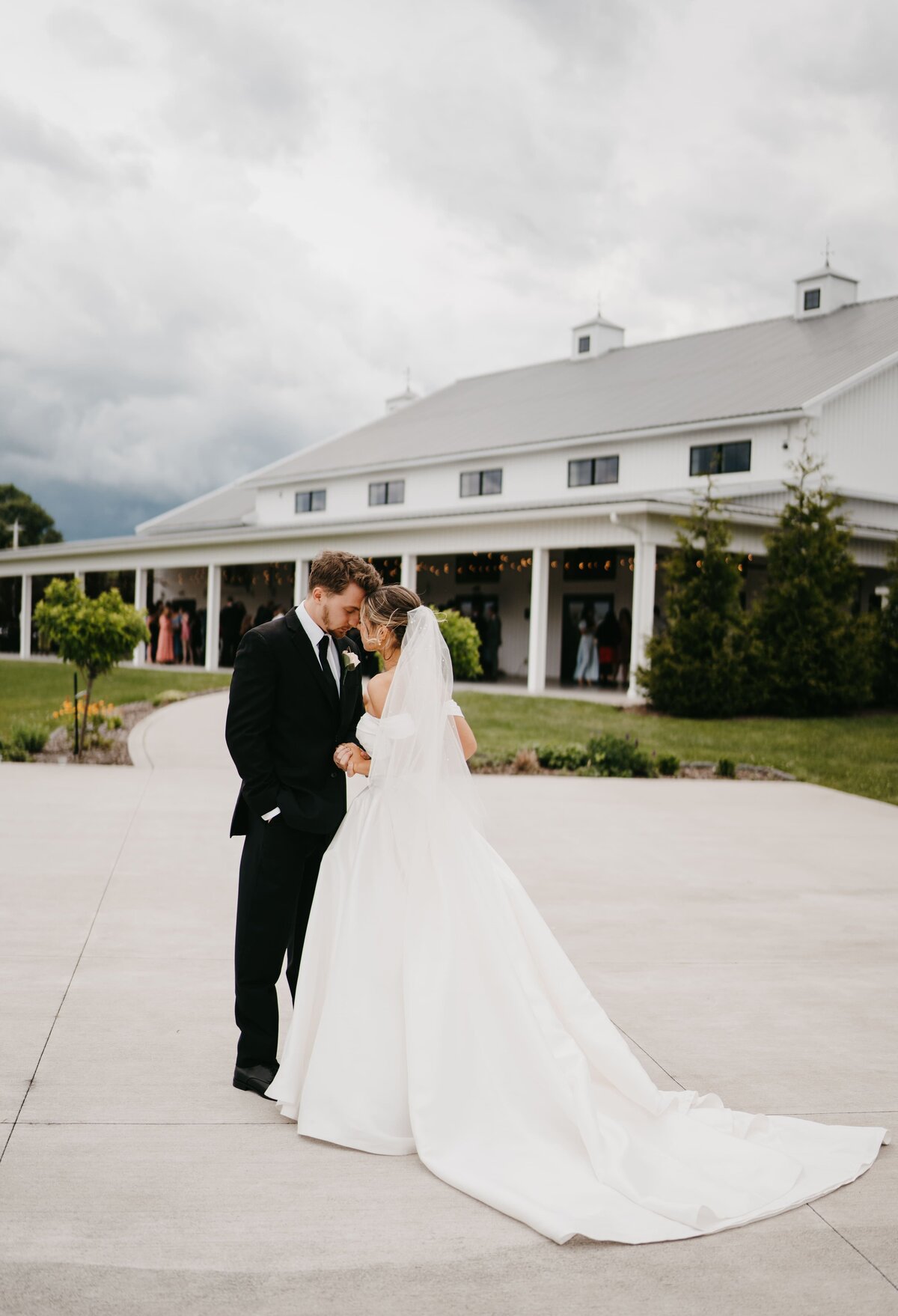 pomona-rochester-ny-joseph-emily-34