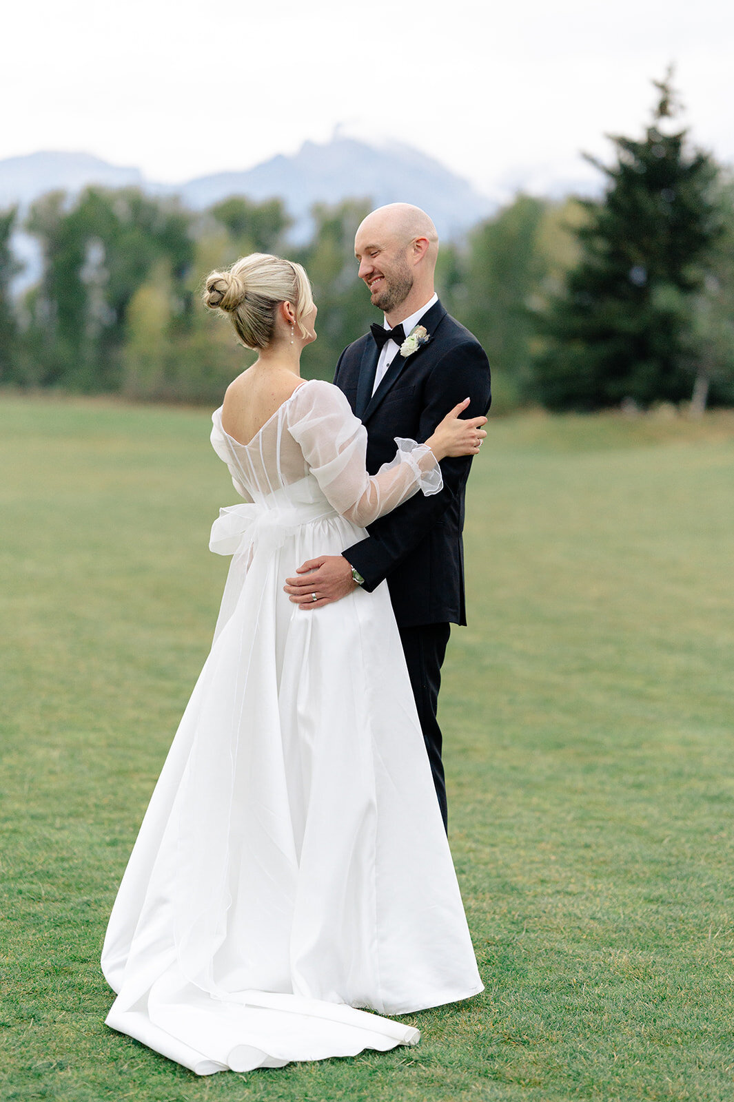 Jackson-Hole-Golf-And-Tennis-Wedding-Fall- JK-Foxtails-Photography-158
