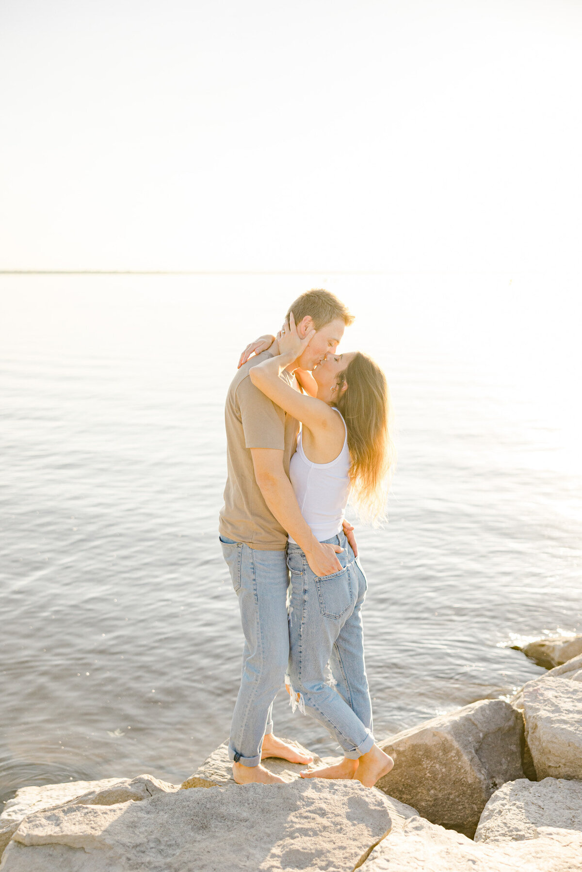 hannah-braden-engagement-session-ottawa-grey-loft-studio-2023-87