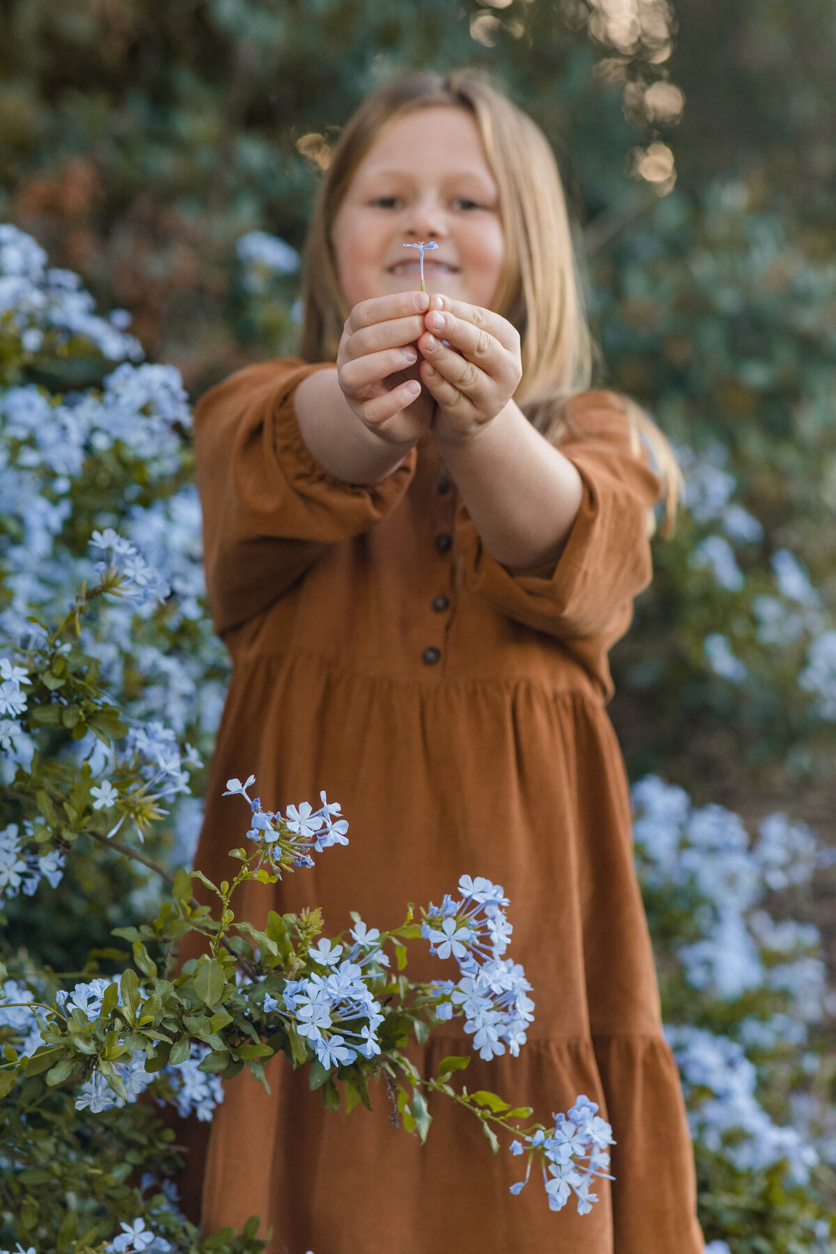 colorful-ernie-howlett-park-family-portraits-17