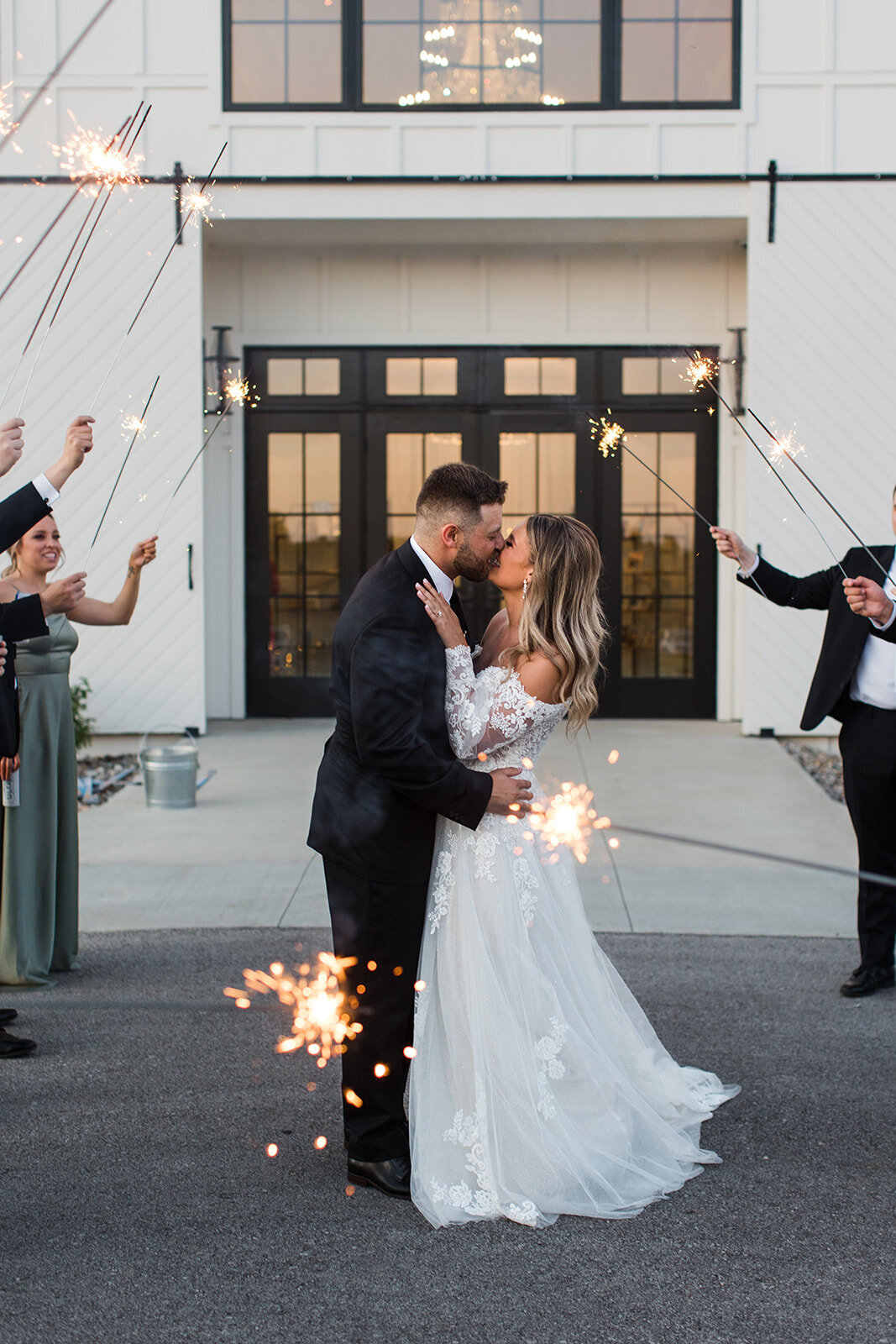 10-IsabellaandQuentonMungerWedding-2023-WestRose-196