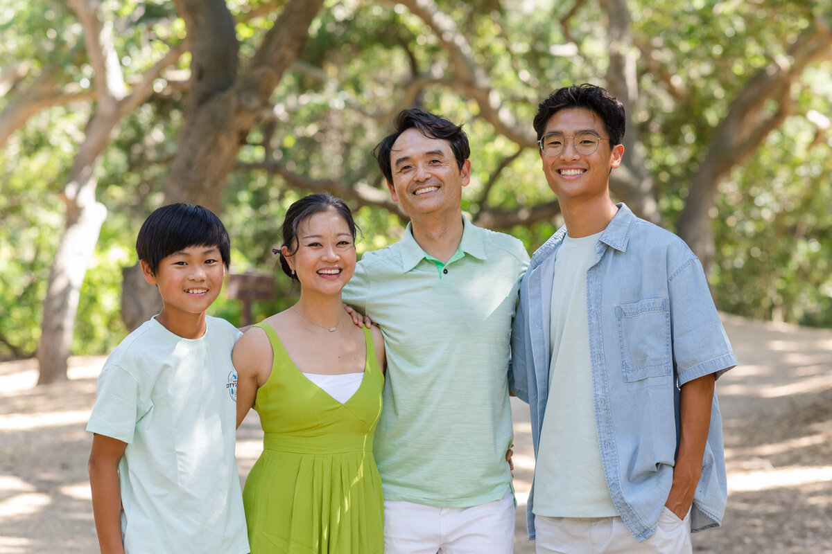 idyllic-oak-canyon-nature-center-family-portraits-9