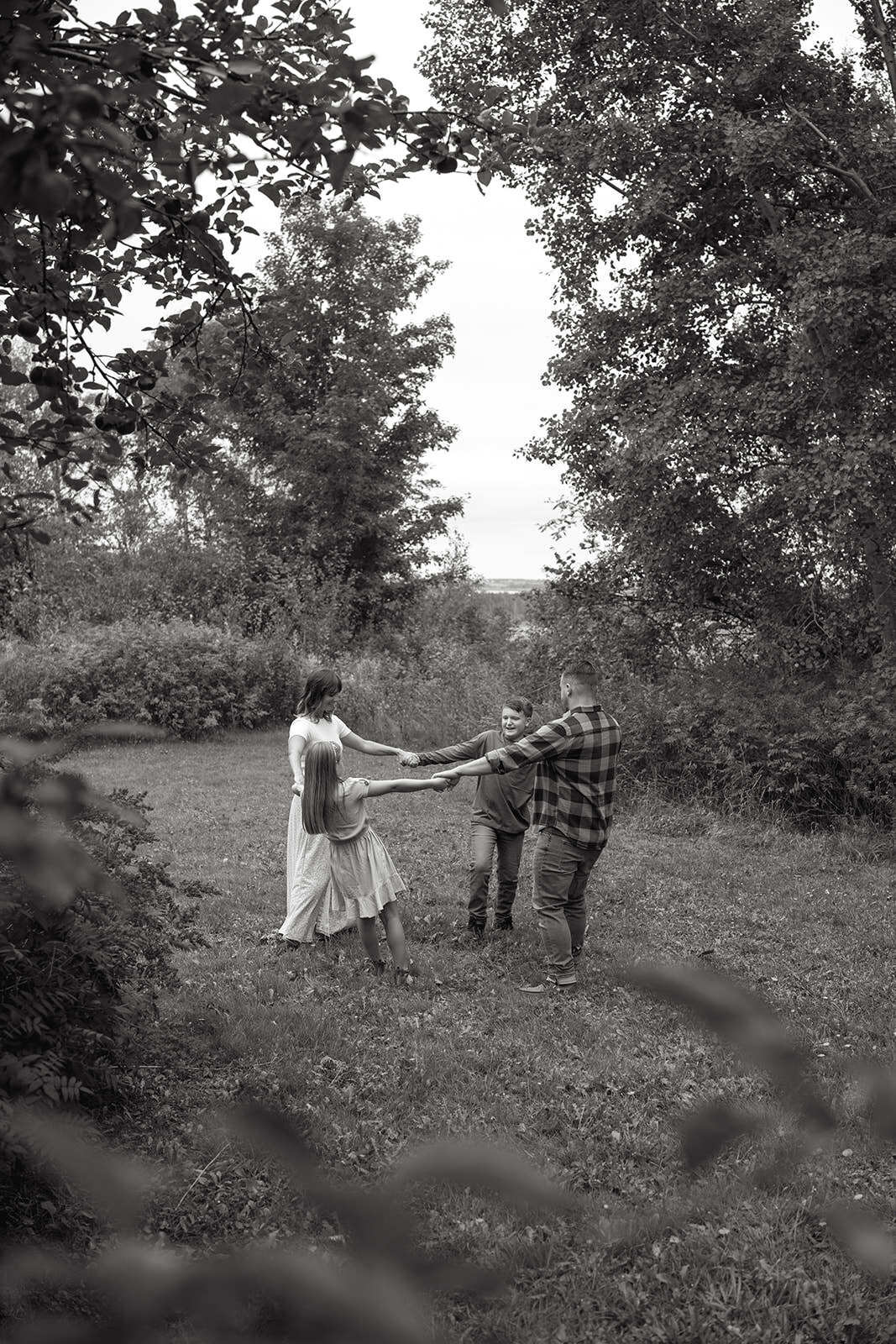 Families-Melissa-Harding-Photography-extended-family-photographer-PEI-Canada6