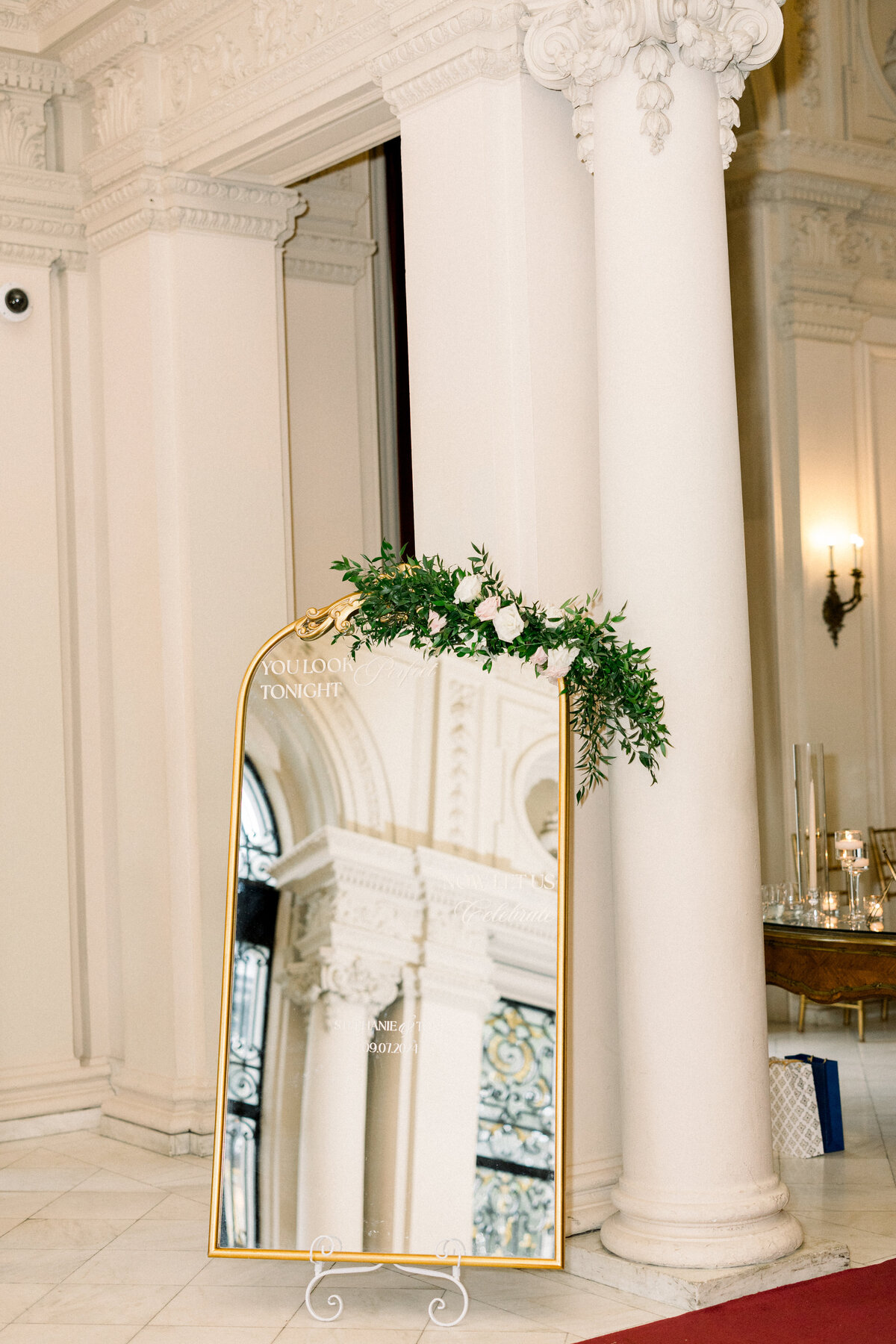 mirror signage welcome sign at rosecliff mansion in newport rhode island