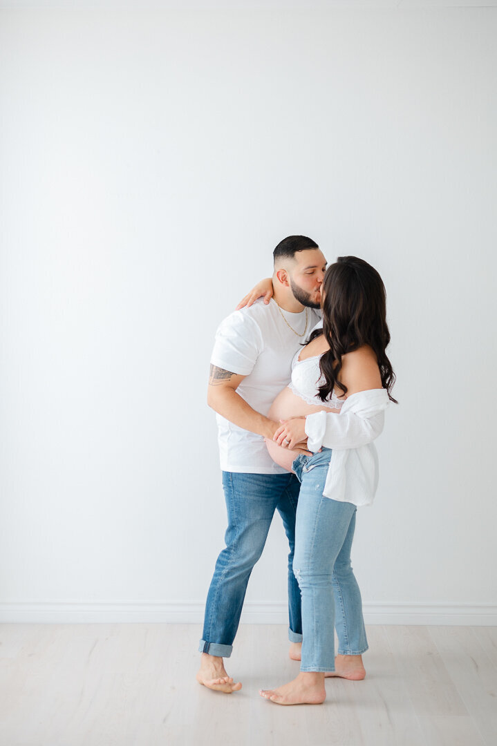 maternity photographers nwa-8735