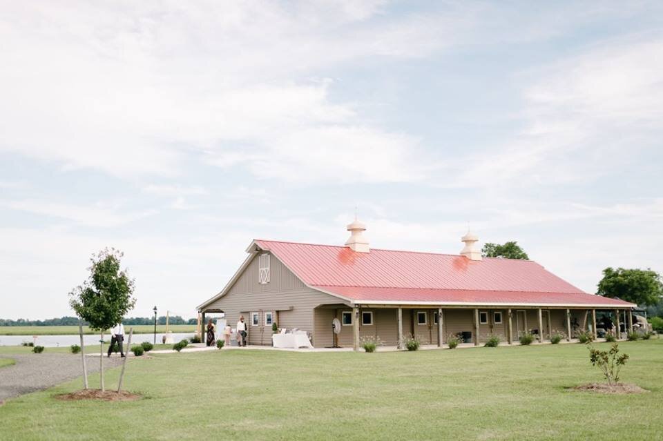 farm-barn-wedding-venue-richmond-virginia