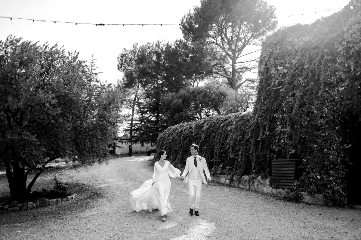 luxury-destination-wedding-chateau-rasque-provence-leslie-choucard-photography-44