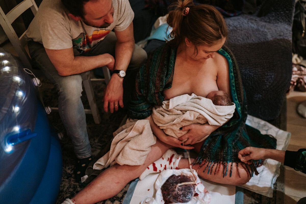 birth-photographer-doula-buckinghamshire-35