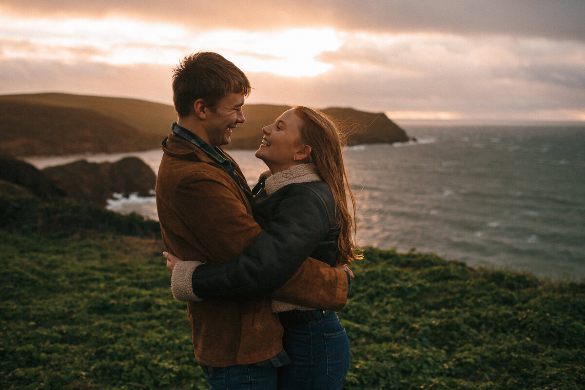 Engagement shoot_couples session_wild winter shoot_Hope Cove_024