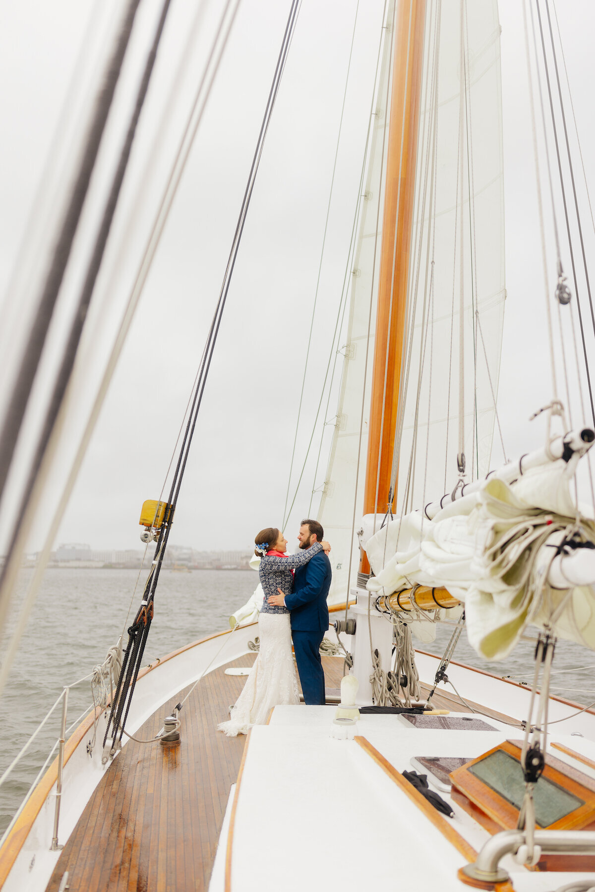 harbor-cruise-line-boston-ma-wedding-carlystorro-26