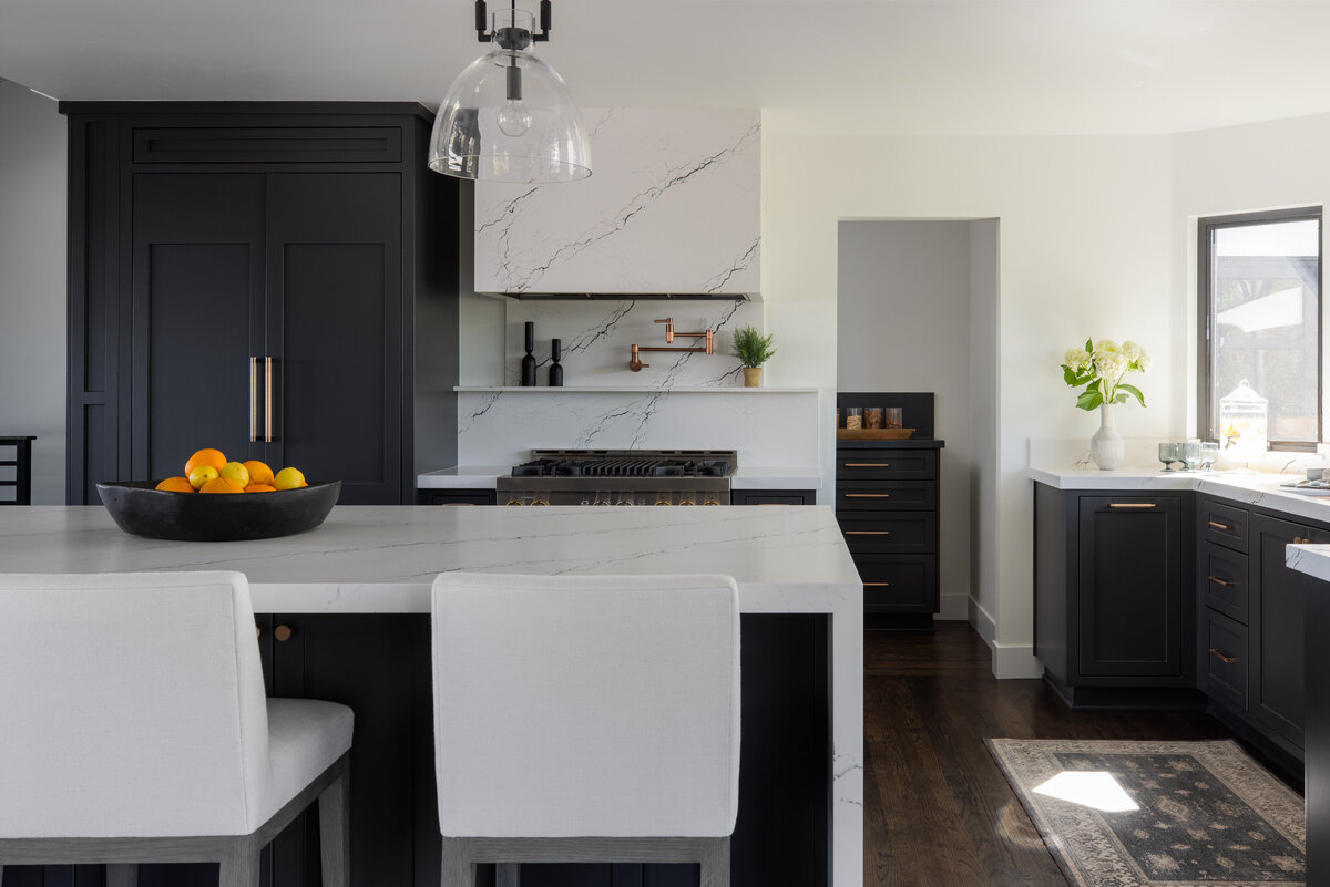 Mountain Retreat kitchen with walk in pantry