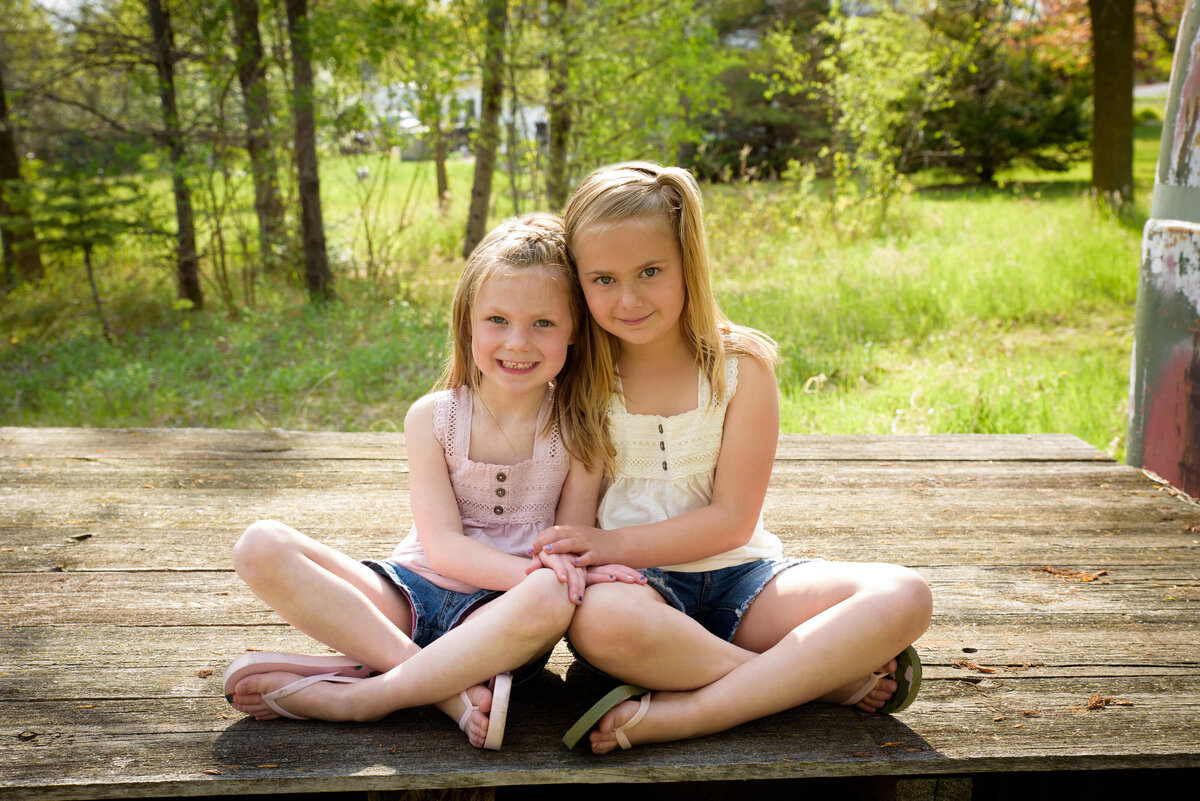 Outdoor Child Portraits by Abbie Potts Photography in Ledgeview, WI
