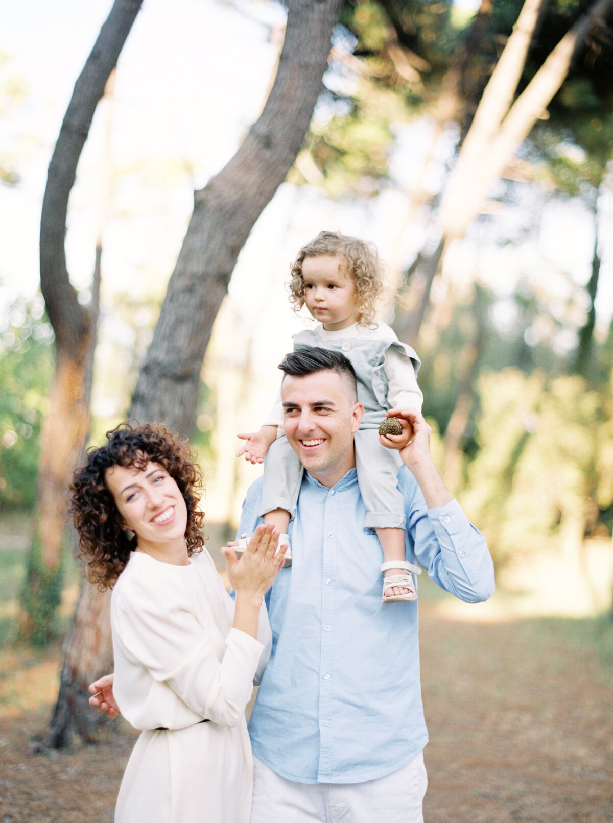 Family photography session outdoors in Cesenatico, Emilia-Romagna, Italy - 2