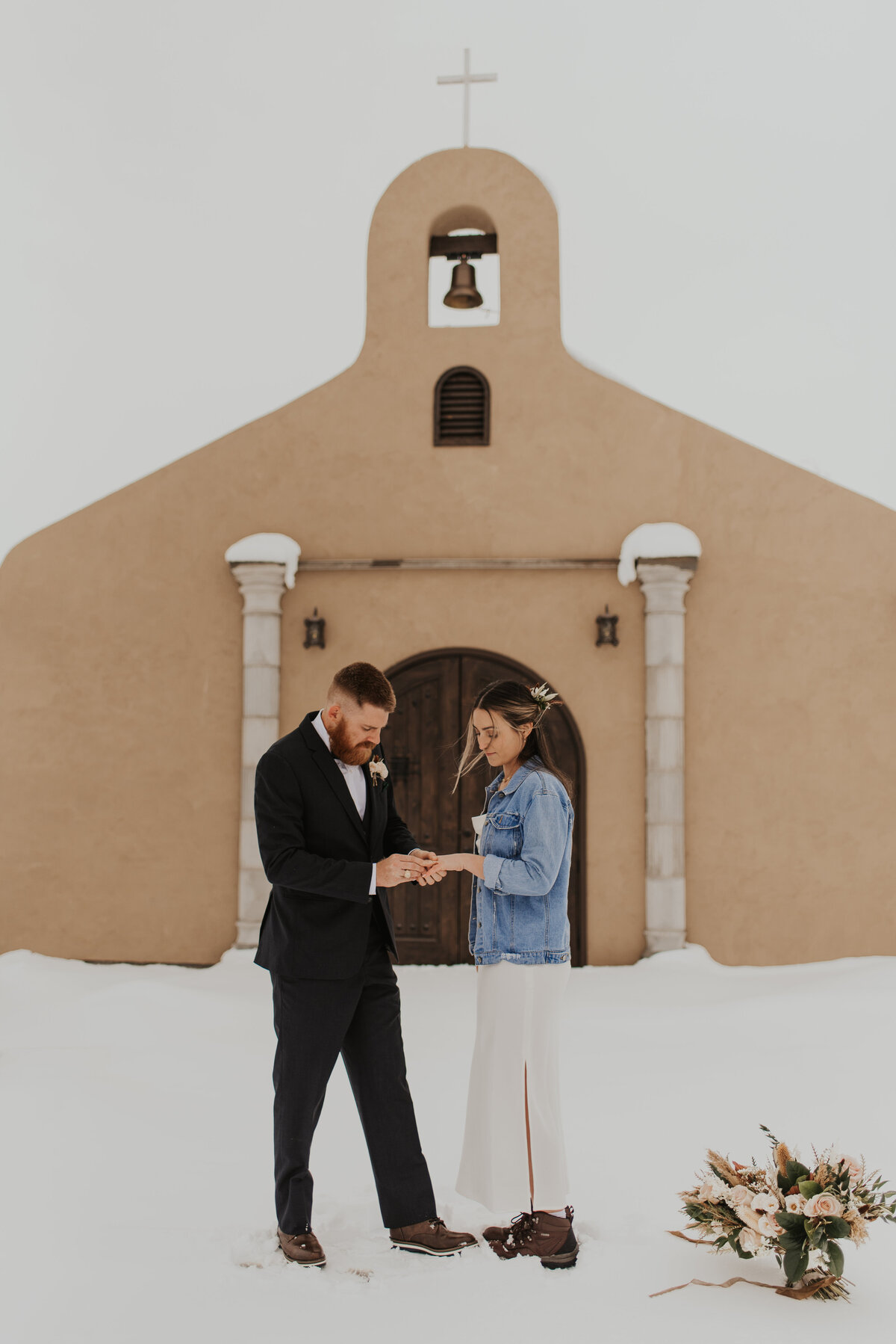 Kyle-and-abby-elopement-big-bend-by-bruna-kitchen-photography-3