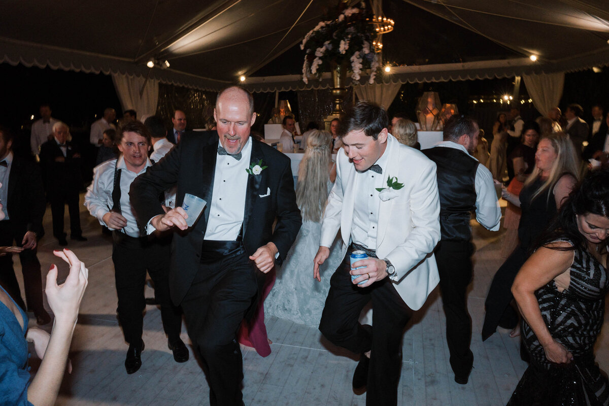 figure-eight-island-yacht-club-wedding-118