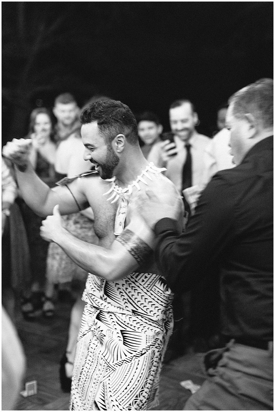Traditional Samoan Siva Samoa Dance © Bonnie Sen Photography