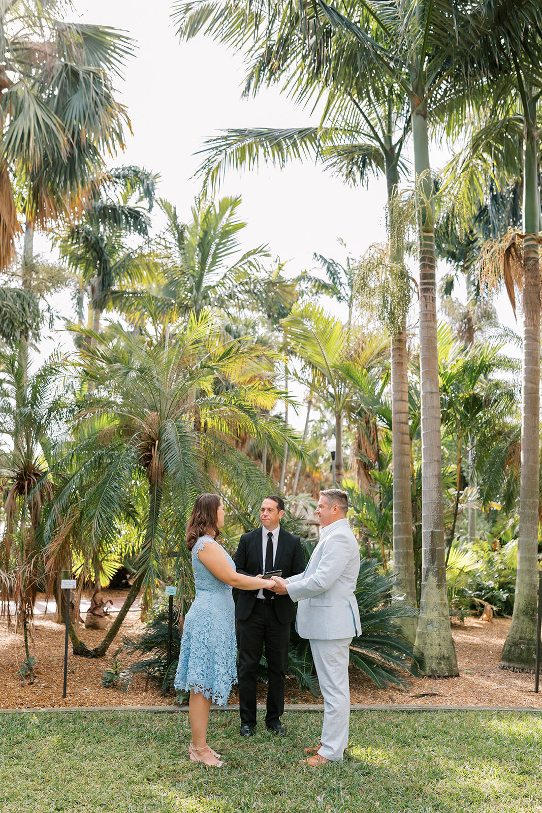 miranda-rose-photo-park-elopement-gizella-kopsick-park-chantilly-chic-celebrations-20