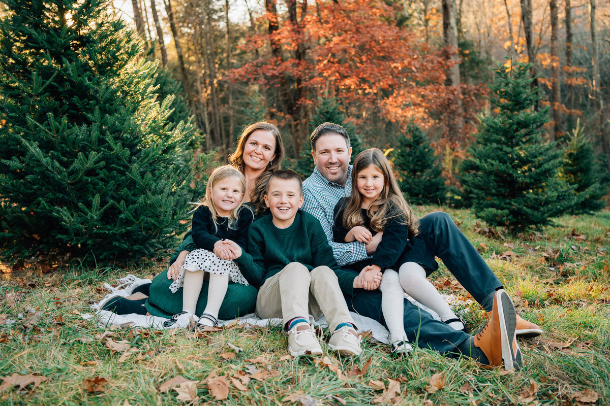 Christmas Tree Farm Mini Sessions | Connecticut Family Photographer-41