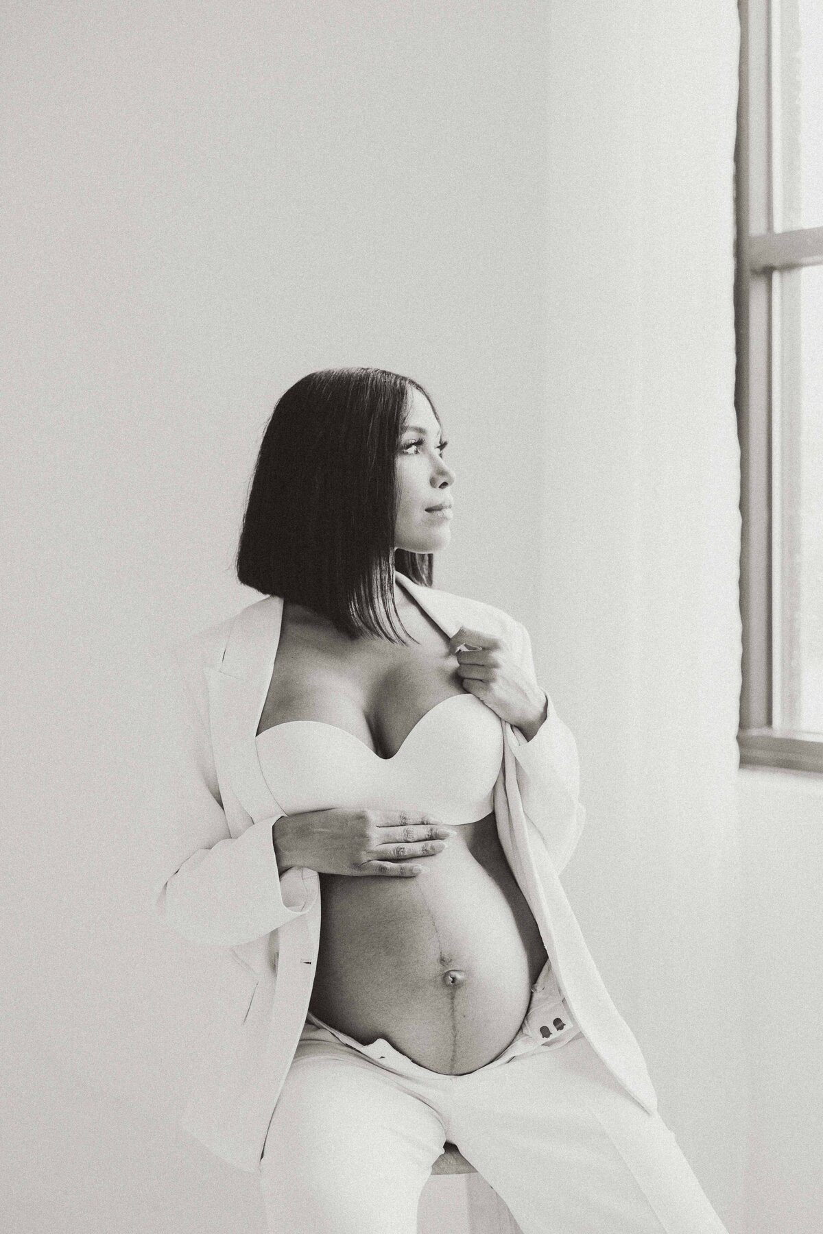 MariolisDarrinMaternityBW-60
