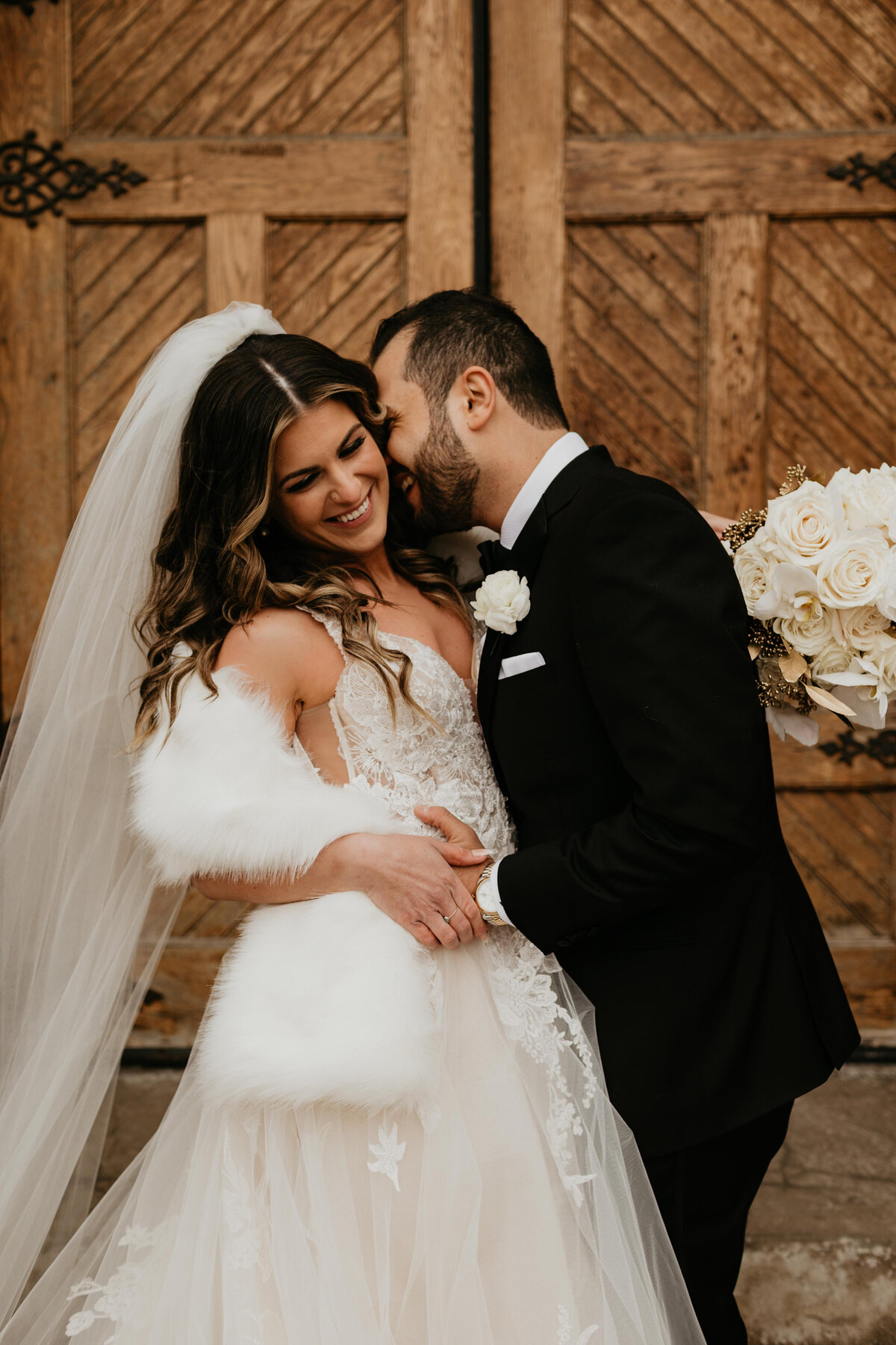 Detroit-Michigan-winter-wedding-molly-grunewald-photography-brianna-izak-51