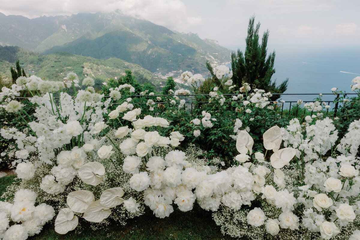 caruso-belmond-hotel-amalfi-coast-ravello-wedding-22-white-floral-altar-display-jenny-fu-studio