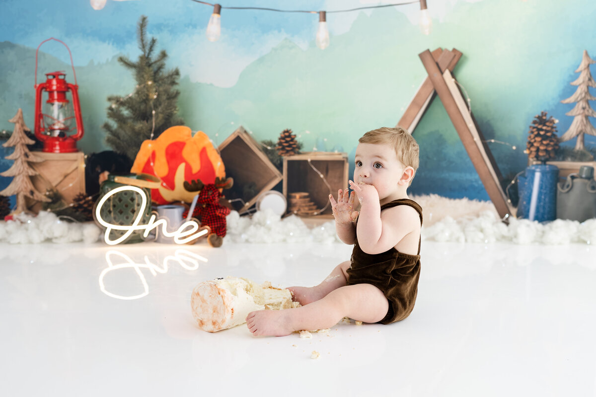 Cake Smash and Splash - Logan-37