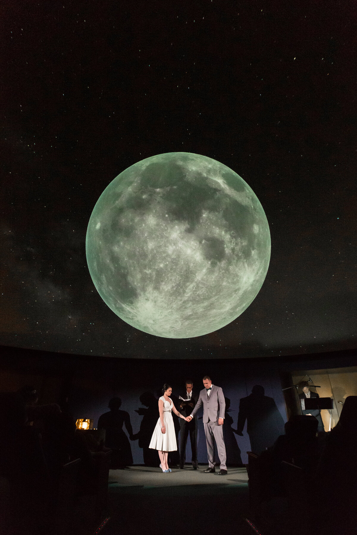 Grand-Rapids-Public-Museum-planetarium-wedding-30