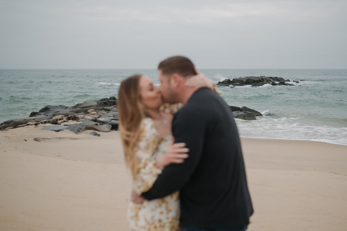 Lauren-Carly-Photo--T+R--NJ-PA-Destination-Wedding-Photographer--Beach-Engagement-Session--04314