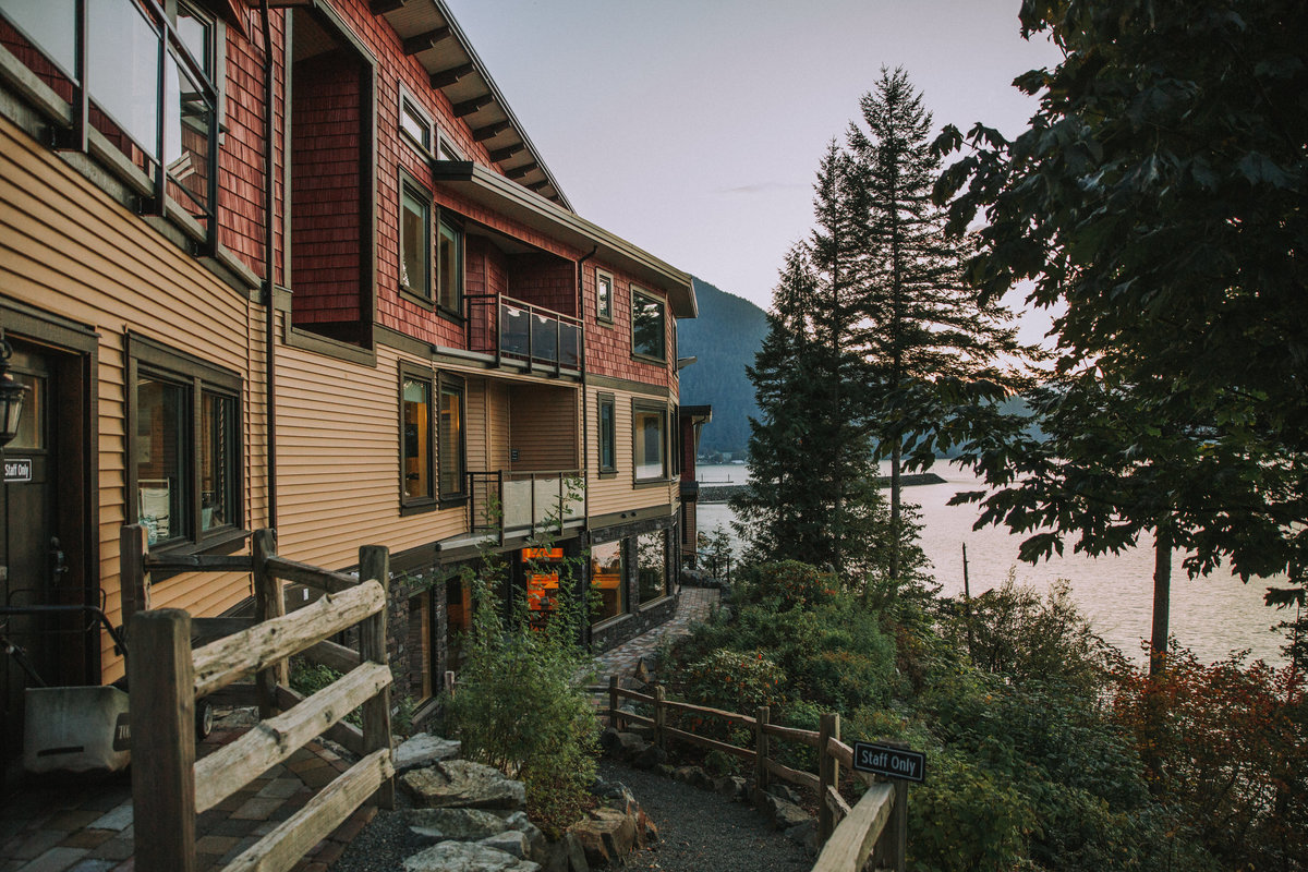 Lodge-61