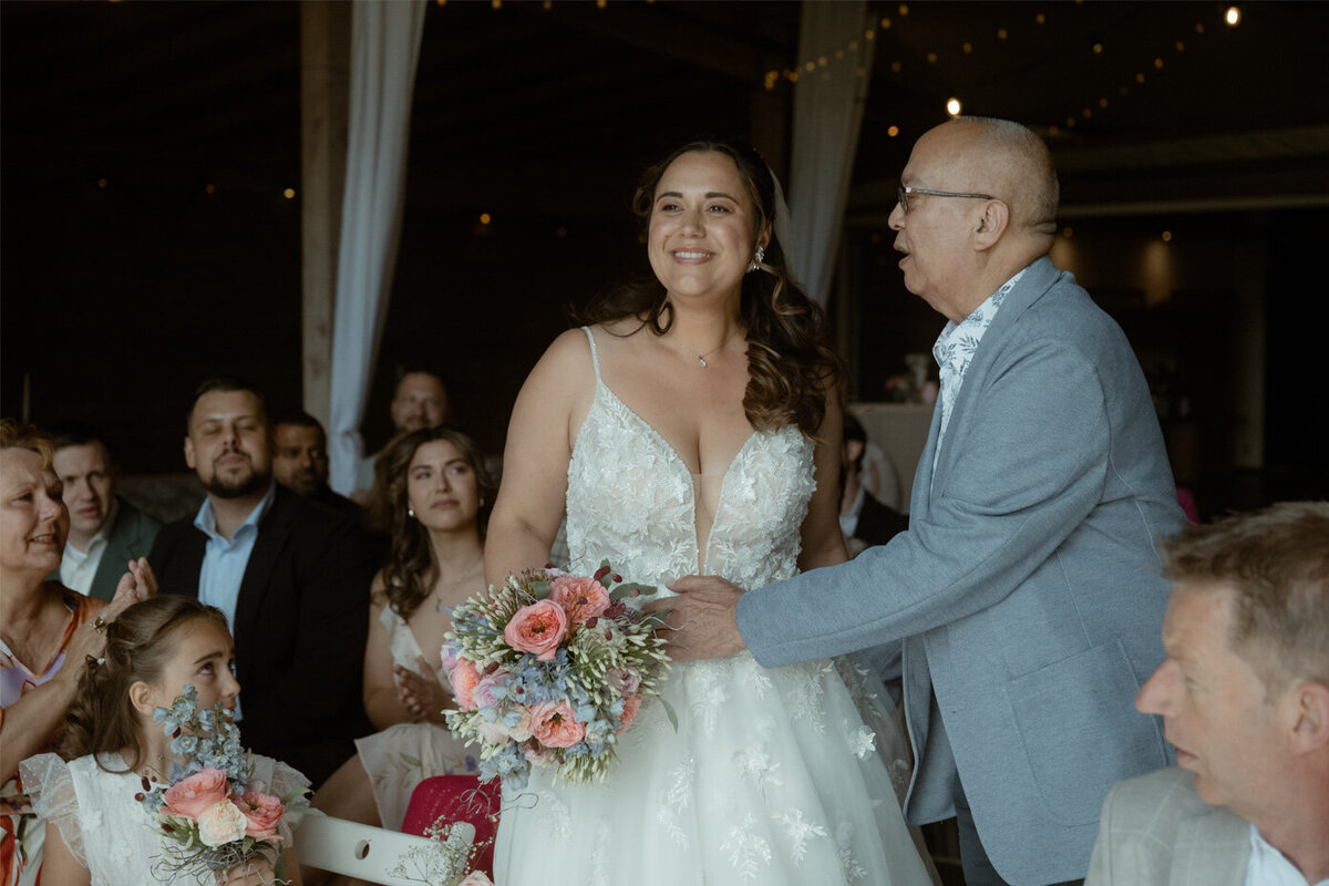 Trouwen-bij-Hoeve-Landzicht-Trouwfotograaf-Lauw-Design-&-Photography-4