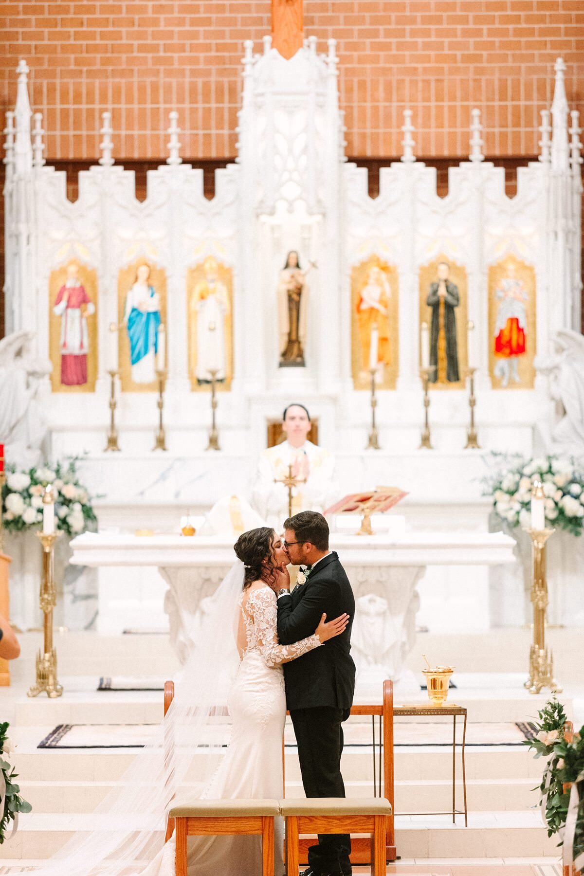 Bride and Groom Wedding Portaits Kelynn and Mathew Evansville Owensboro240
