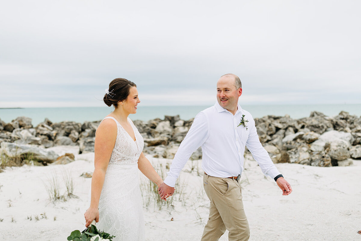 amber-mcwhorter-photo-florida-elopement-chantilly-chic-celebrations-12