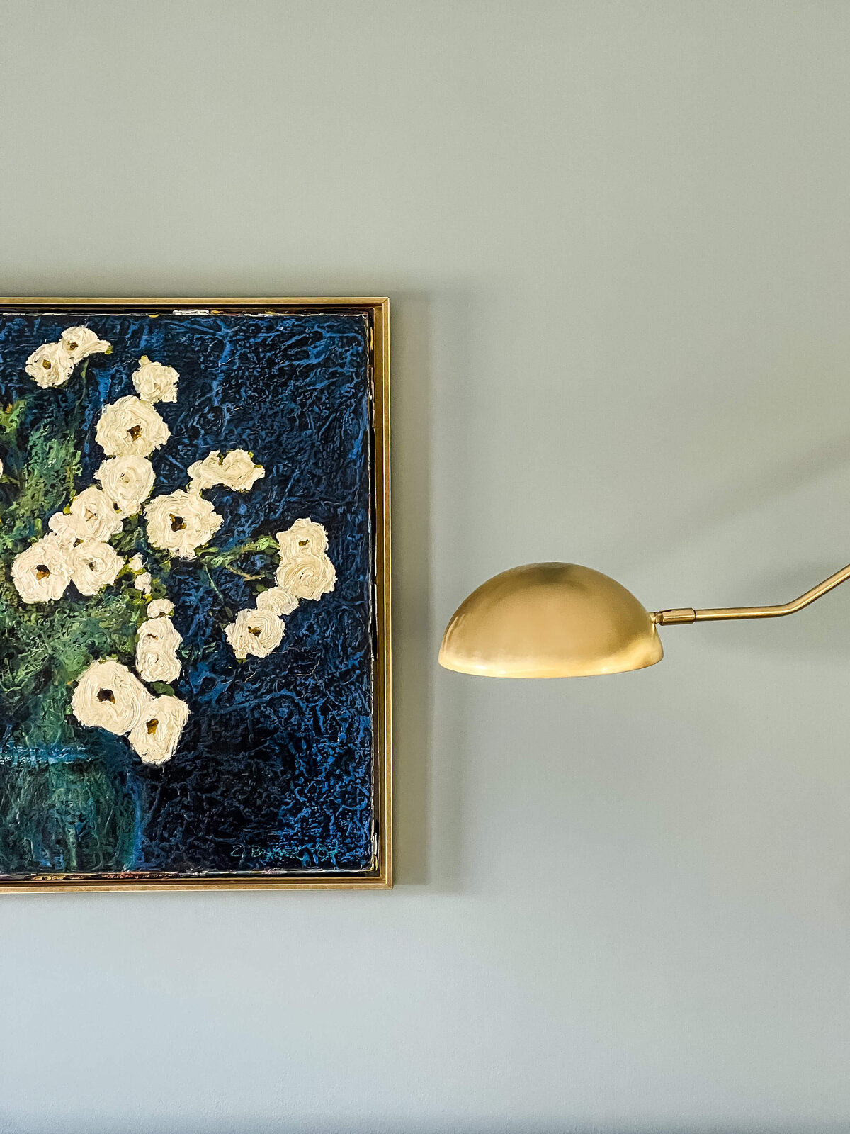 white-flowers-painting-with-sconce