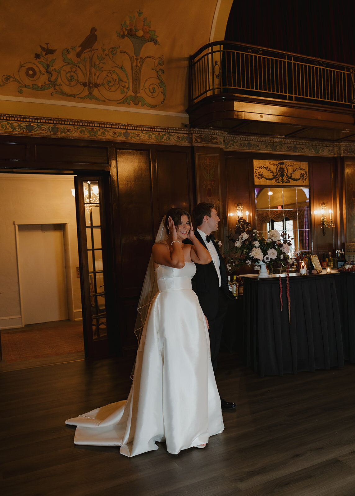 feisty flowers wisconsin club wedding 28