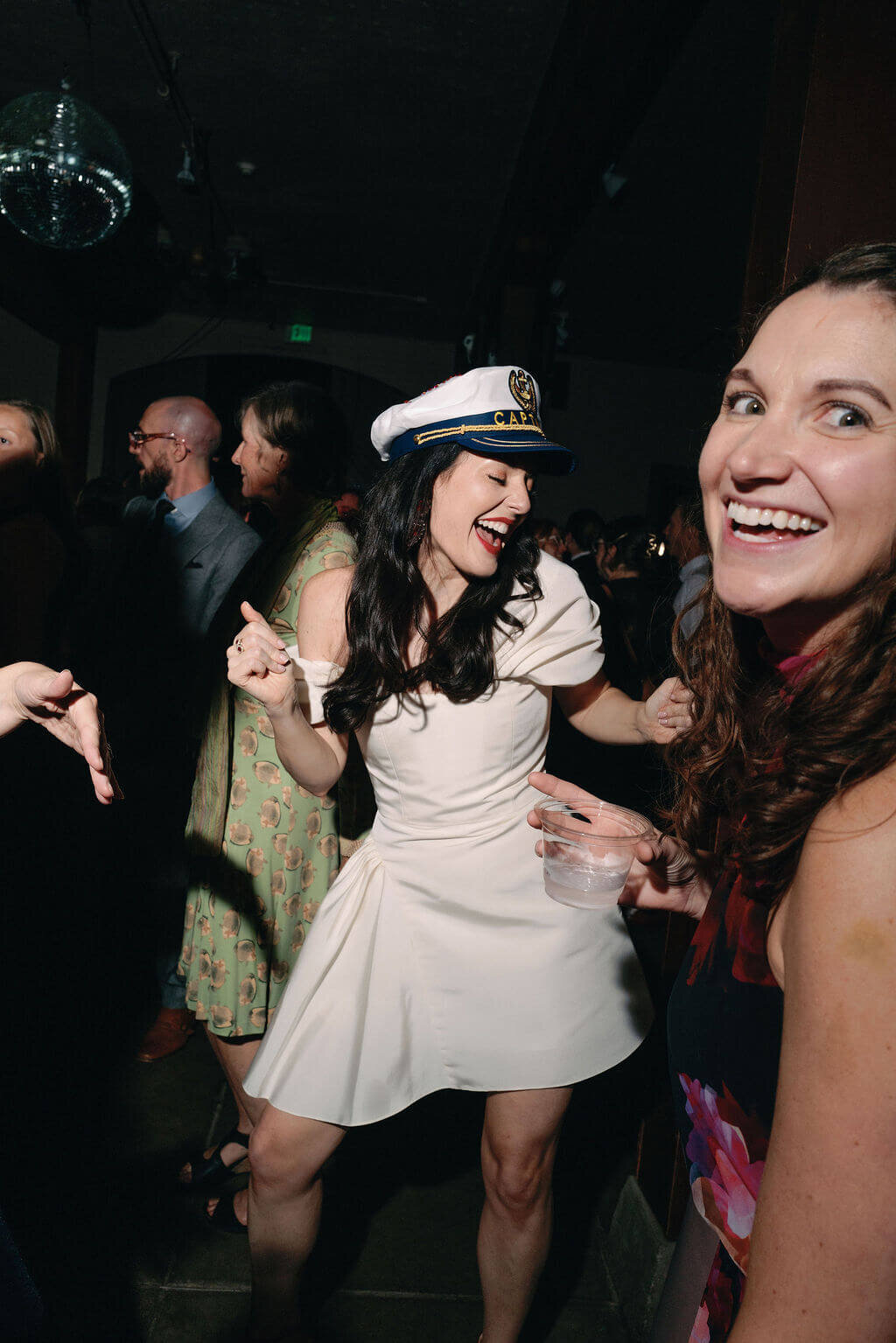 88-jewel-toned-fall-nashville-wedding-modern-vintage-events