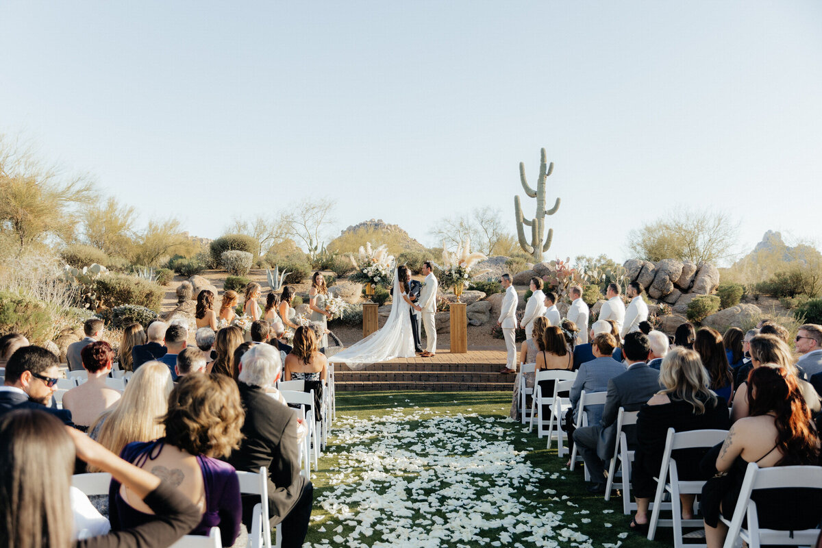 Troon-North-Country-Club-Boho-Inspired-Scottsdale-Arizona-Wedding-18