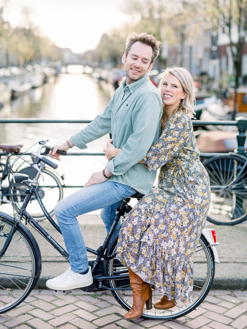 Engagement photos in Amsterdam by Fine Art Photographer Michelle Wever Photography_0006
