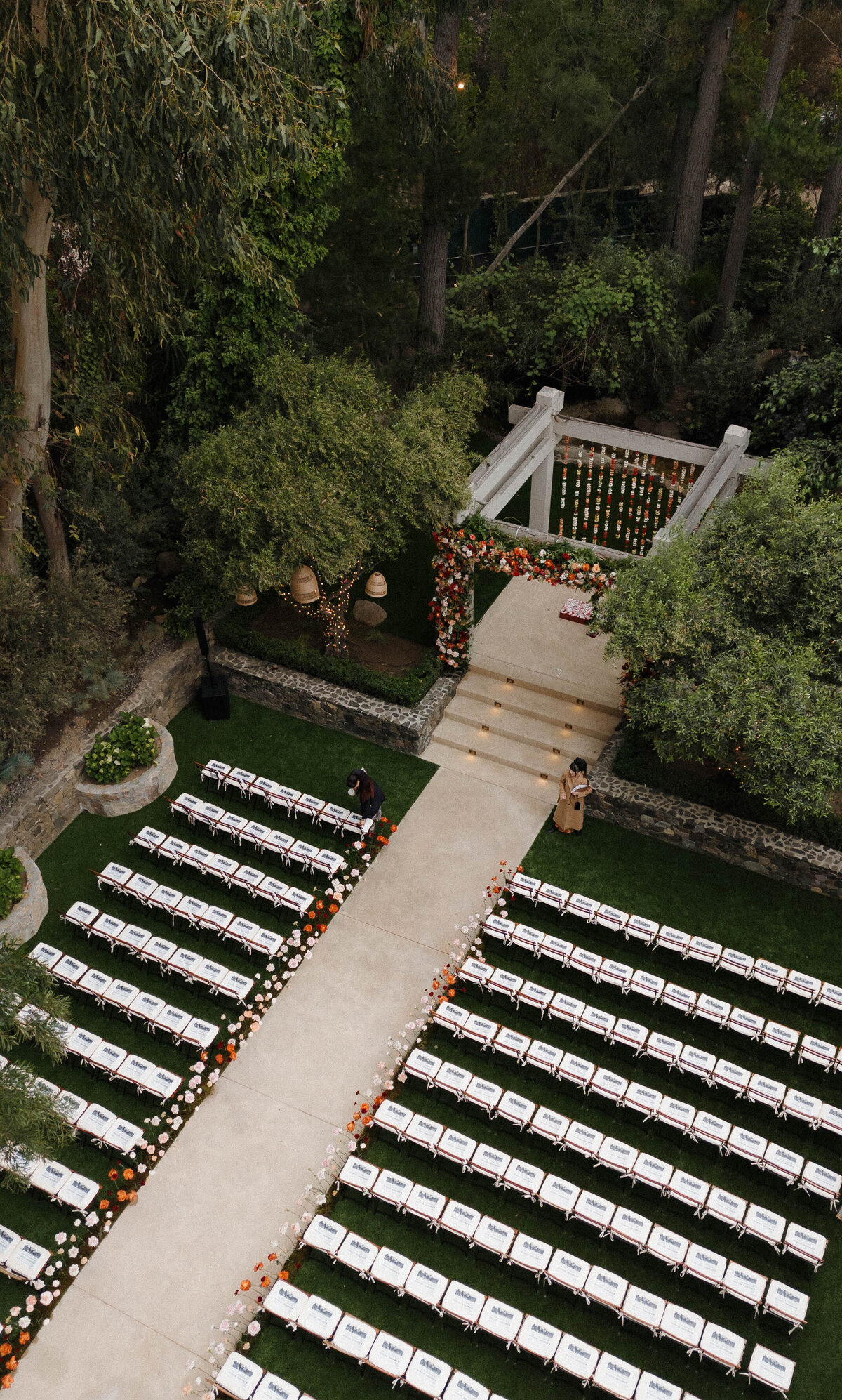 FayeFernCreative-CalamigosRanch-Wedding-Redwood-Ceremony-AM-04