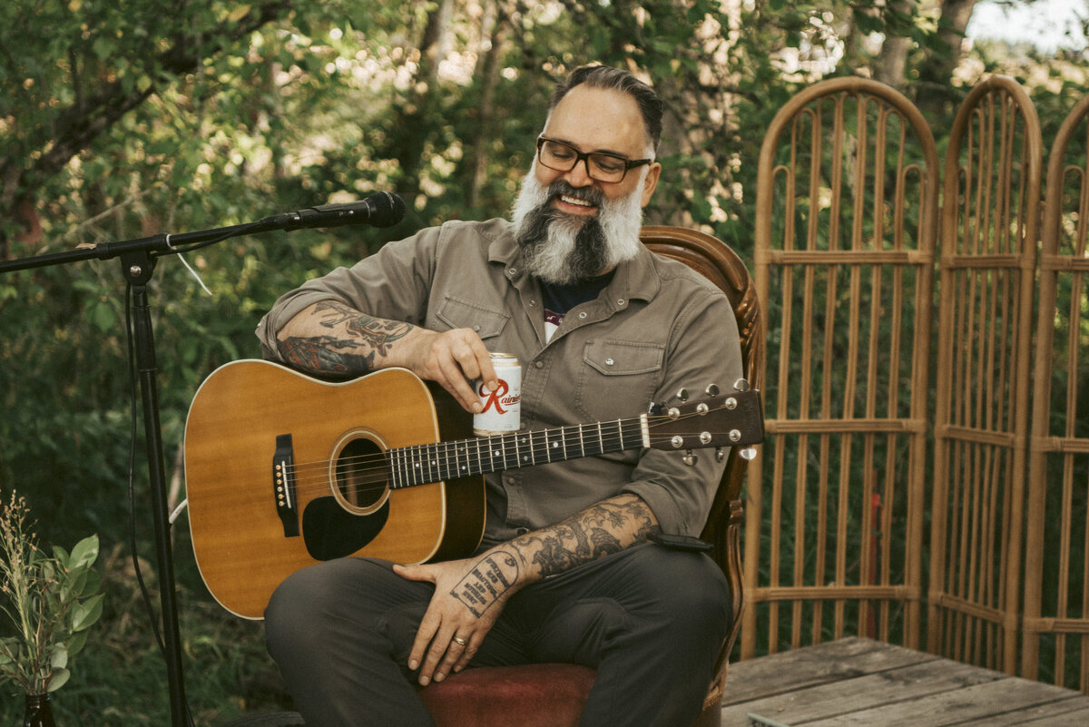 _1_K&D_70s_Eclectic_Micro_Wedding_-151