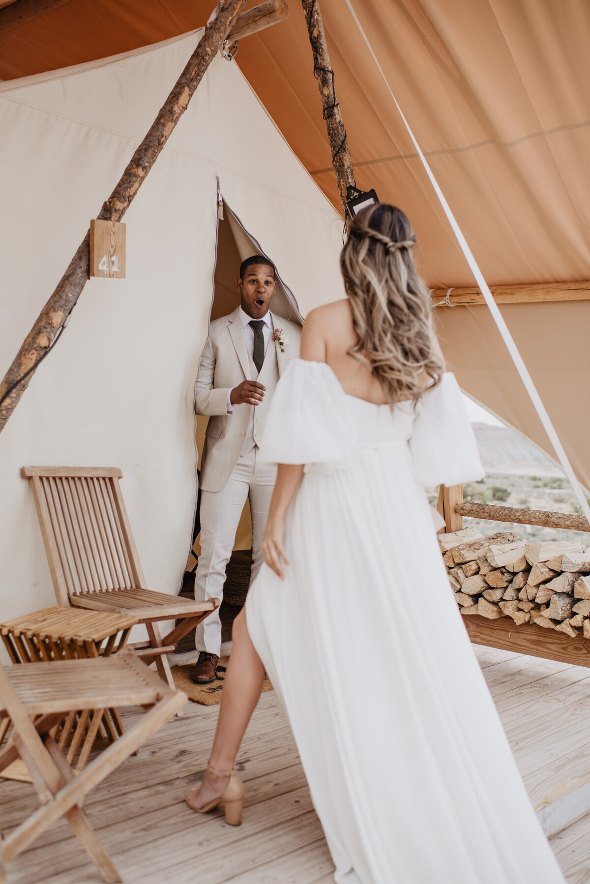 Utah Elopement Photographer captures groom seeing bride for the first time during first look