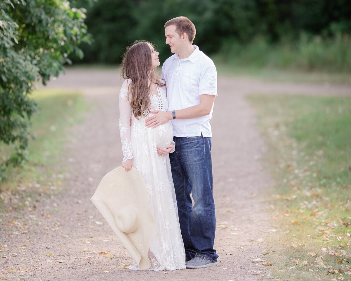 South Dakota Film family Photographer - Maternity photography session in Sioux Falls_0739