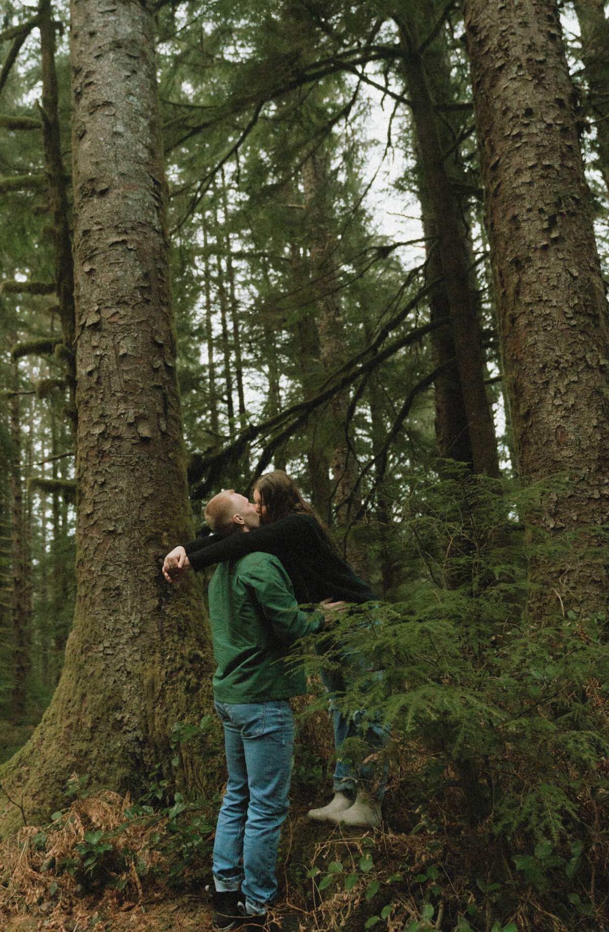 Oregon Coast Couples - lizarrietaphotography-30