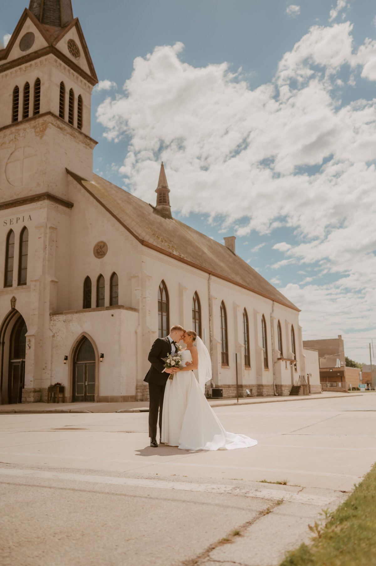 wisconsin_wedding_photographer_couples | Grace + Honey Photo-51