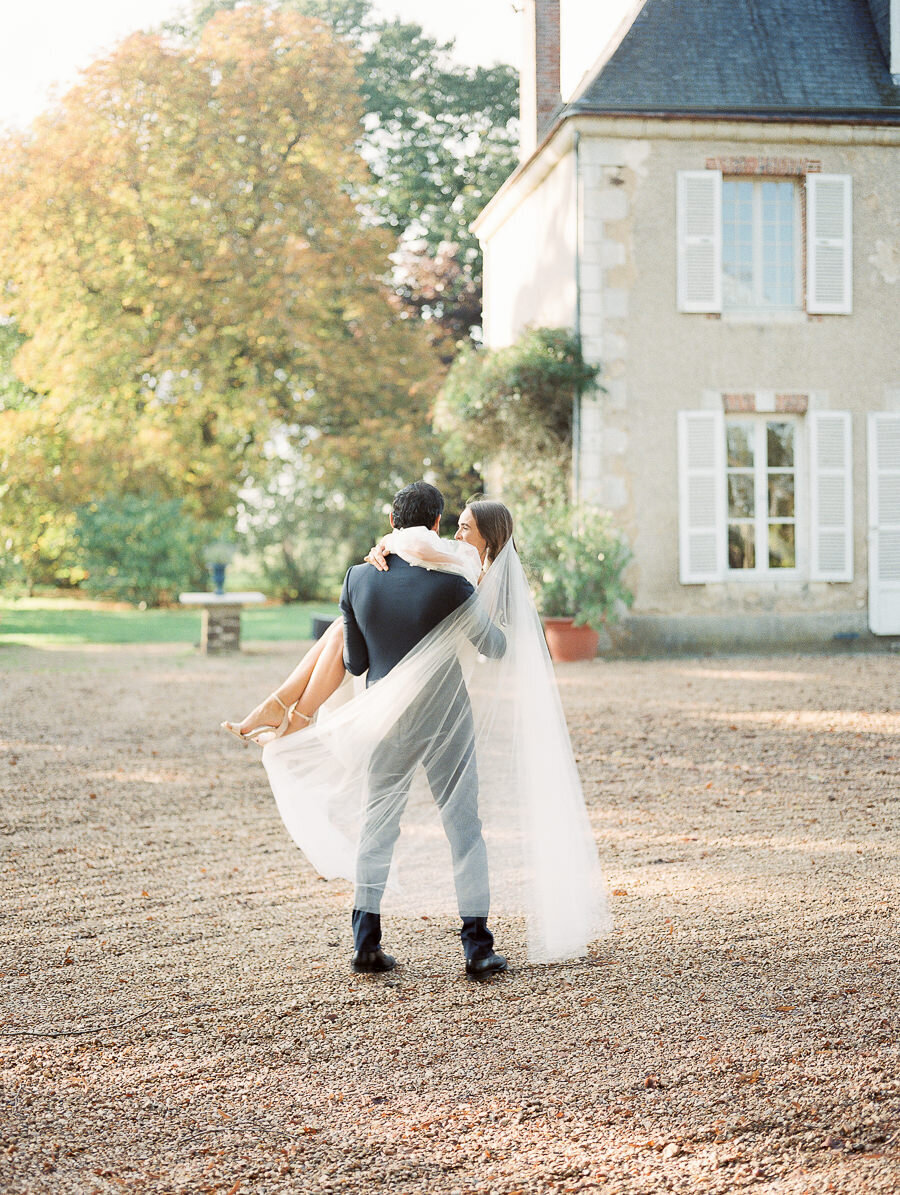 Chateau_de_Bouthonvilliers_Dangeau_France_Wedding_Megan_Harris_Photography-65