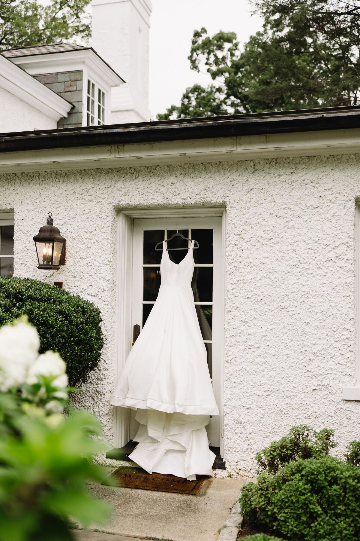 Outdoor Virginia Wedding by Richmond VA Wedding Photographer