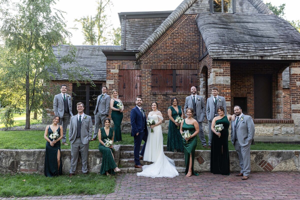 wedding-party-bride-groom-rustic